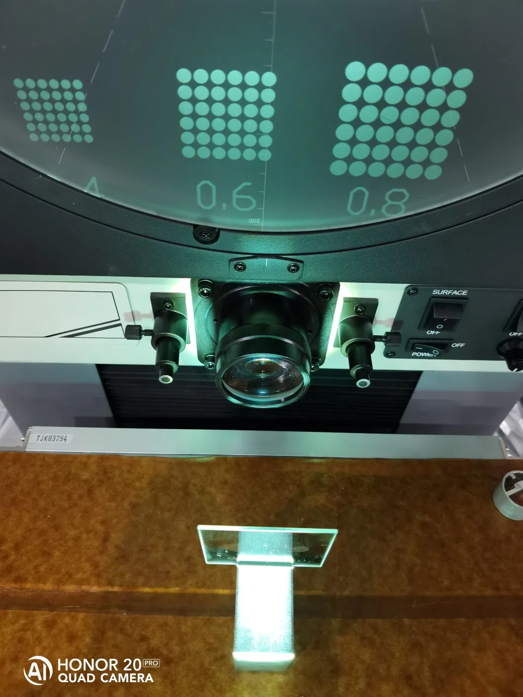 Vertical Benchtop Optical Comparator for Inspent and Measure (VOC-1505)